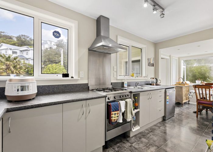  at 122 Donald Street, Karori, Wellington, Wellington