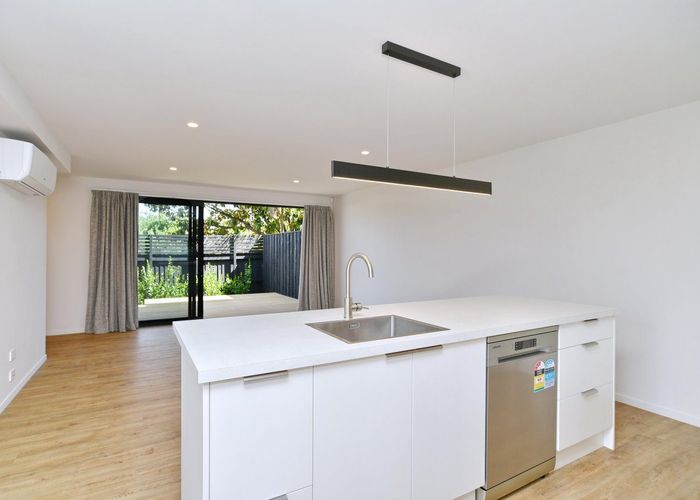  at 4/71 Sullivan Avenue, Woolston, Christchurch City, Canterbury