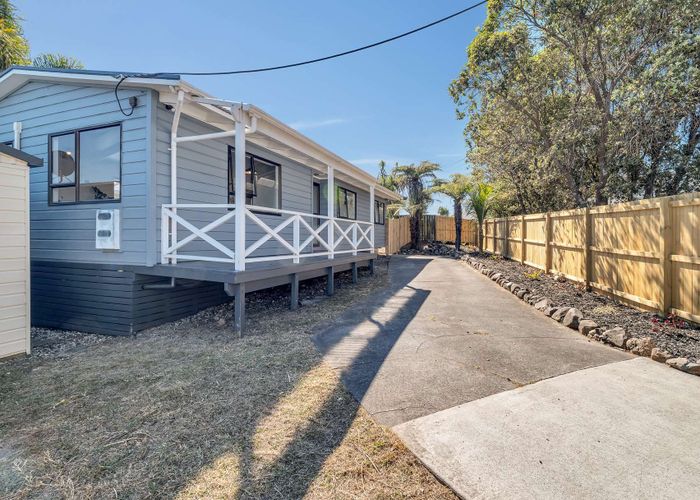  at 1/9 Titoki Street, Te Atatu Peninsula, Waitakere City, Auckland