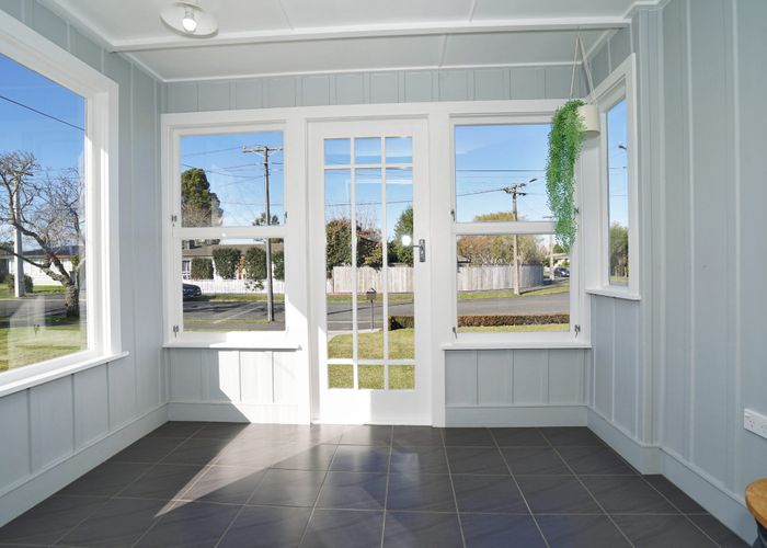 at 33 Beech Crescent, Hillcrest, Hamilton