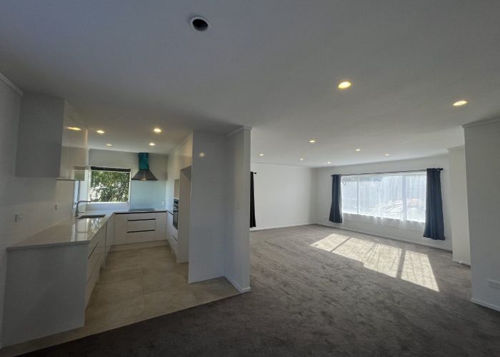  at 2/60  Bremner ave, Mount Roskill, Auckland City, Auckland