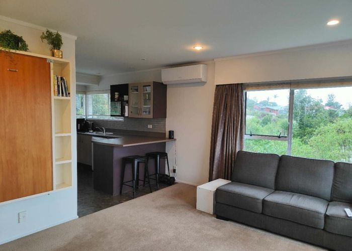  at 2/2  Barker Rise, Browns Bay, North Shore City, Auckland