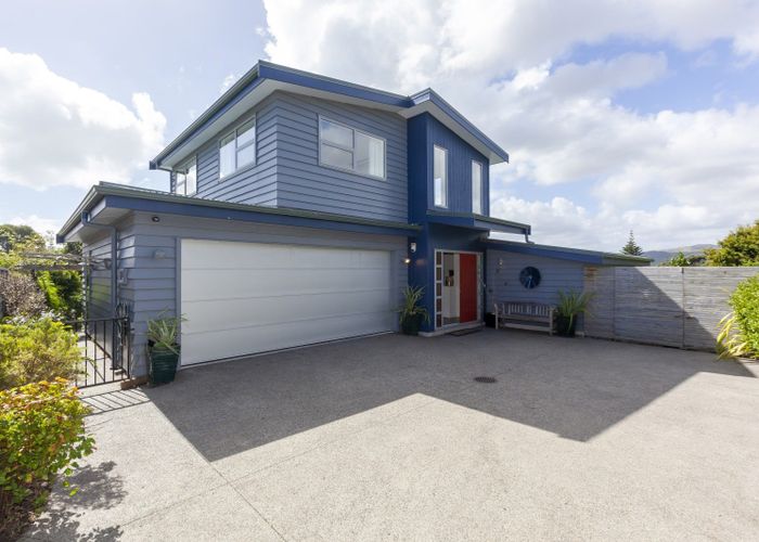  at 5 Newry Road, Raumati Beach, Paraparaumu