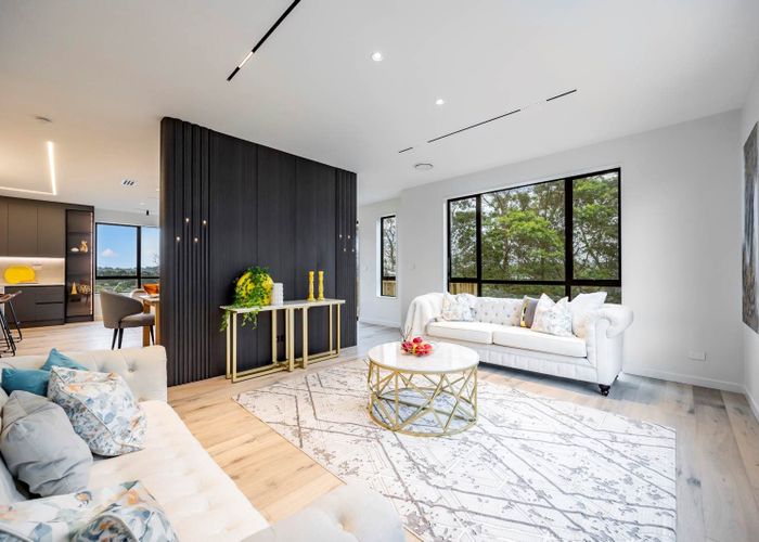  at 124 Greenhithe Road, Greenhithe, North Shore City, Auckland