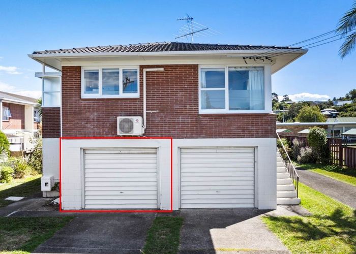  at 1/774 Beach Road, Browns Bay, Auckland