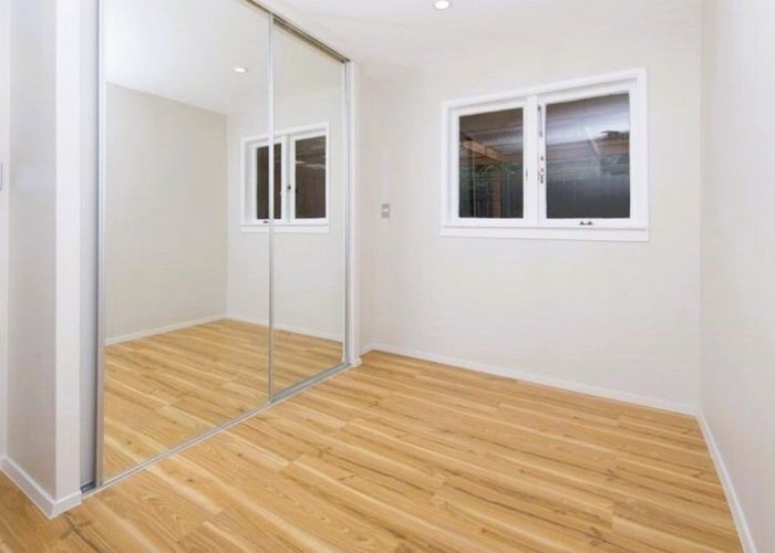  at 4/6 Cleary Road, Panmure, Auckland City, Auckland