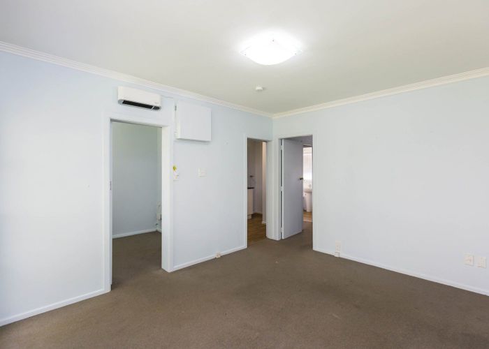  at 2/4 Granville Street, Silverstream, Upper Hutt, Wellington