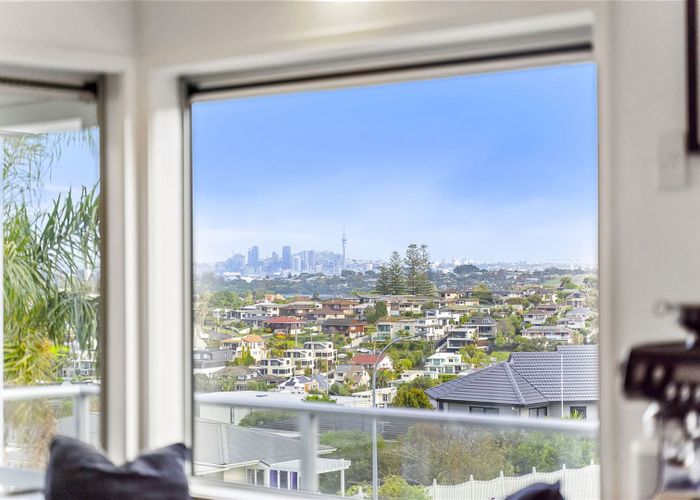  at 1/41 Seaview Road, Castor Bay, Auckland