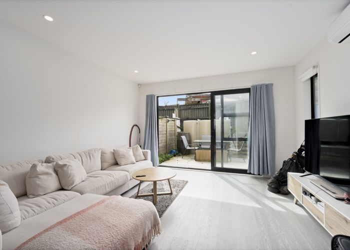  at 43B Fitzherbert Avenue, West Harbour, Waitakere City, Auckland