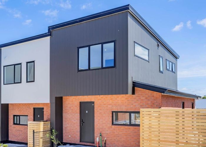  at 36F Kaikoura Street, Henderson, Auckland