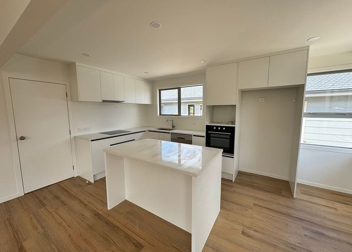  at 58B Cedar Heights Avenue, Massey, Waitakere City, Auckland