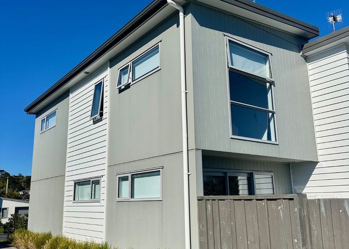  at 1B Pavola Grove, Glenfield, North Shore City, Auckland