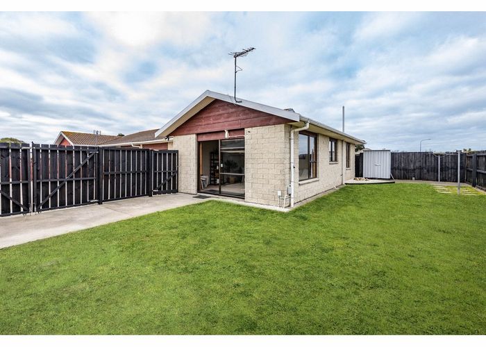  at 2/5 Pegasus Avenue, North New Brighton, Christchurch