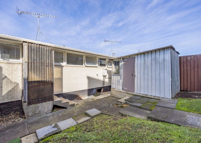  at 2/43 Hamlin Road, Mount Wellington, Auckland City, Auckland
