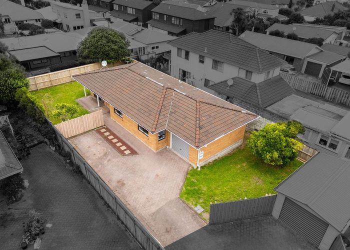  at 2/912 Mount Eden Road, Three Kings, Auckland City, Auckland