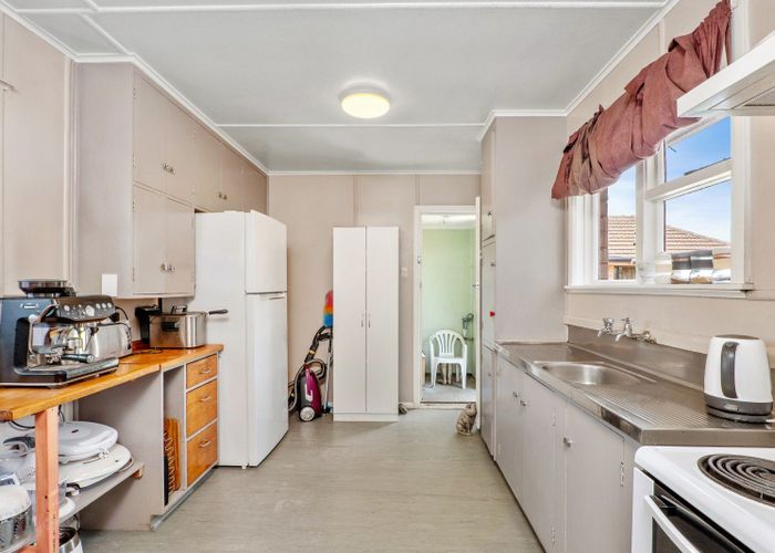  at 15 Lambeth Crescent, Northcote, Christchurch City, Canterbury