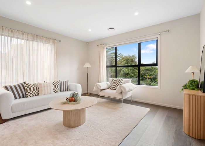 at 14 Jandell Crescent, Bucklands Beach, Manukau City, Auckland
