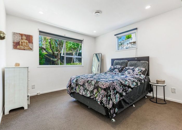  at 42 Brunner Road, Glen Eden, Auckland