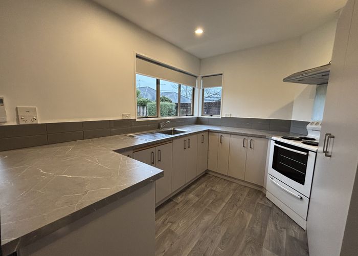  at 16a Gamblins Road, St. Martins, Christchurch City, Canterbury