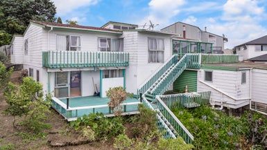  at 34 Pokapu Street, Titirangi, Auckland