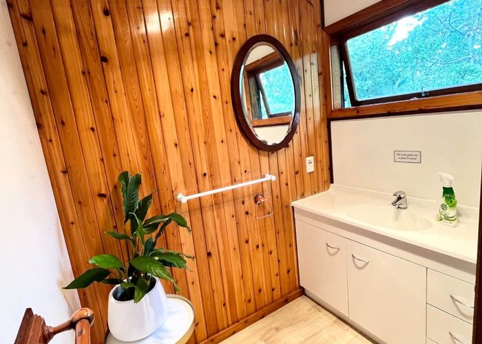  at 36 Rangatira Road, Birkenhead, North Shore City, Auckland