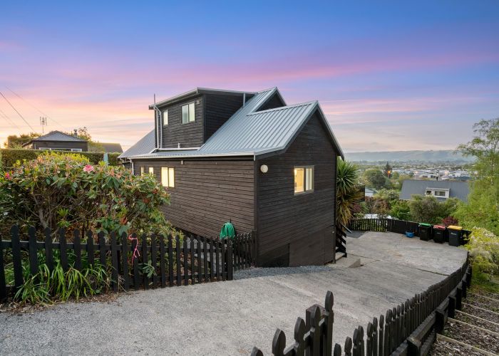  at 21 Tweed Street, Kinmont Park, Mosgiel