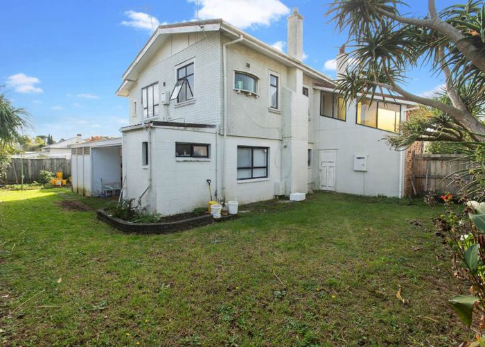  at 6 Wairere Avenue, Mount Albert, Auckland City, Auckland