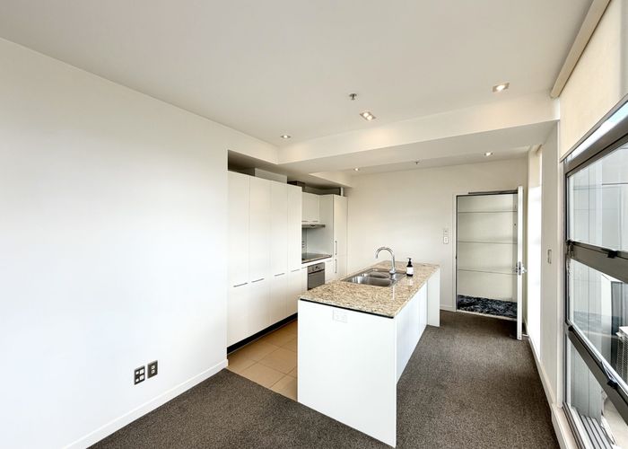  at 302/16 Huron Street, Takapuna, North Shore City, Auckland