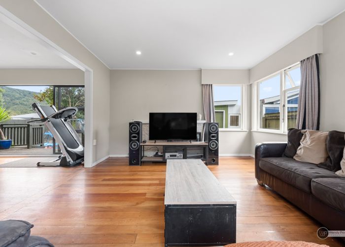  at 32 Coast Road, Wainuiomata, Lower Hutt
