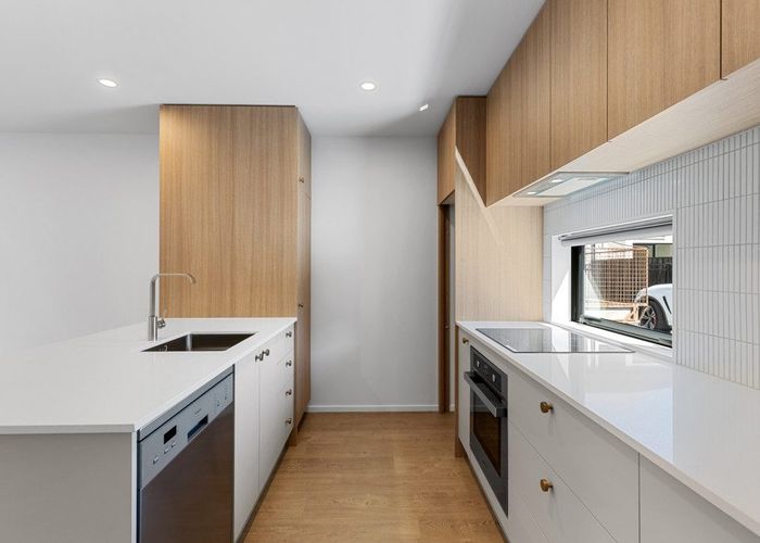  at 2 Bedroom/88 Holly Road, St. Albans, Christchurch City, Canterbury