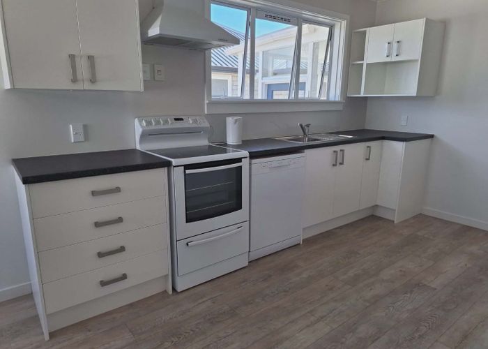  at 210 Ngamotu Road, Spotswood, New Plymouth, Taranaki