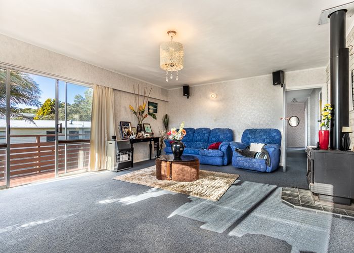  at 37 Edgecombe Street, Newlands, Wellington