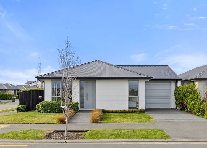  at 32 George West Square, Wigram, Christchurch