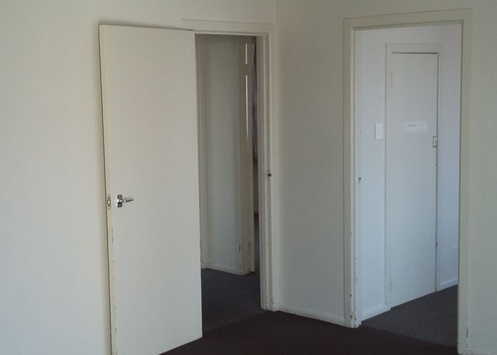  at 2/29 Malone Road, Mount Wellington, Auckland