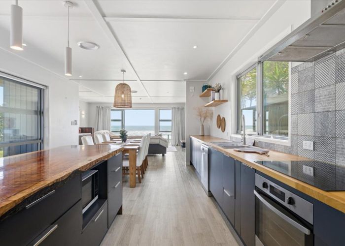  at 211 Pukehina Parade, Pukehina, Western Bay Of Plenty, Bay Of Plenty