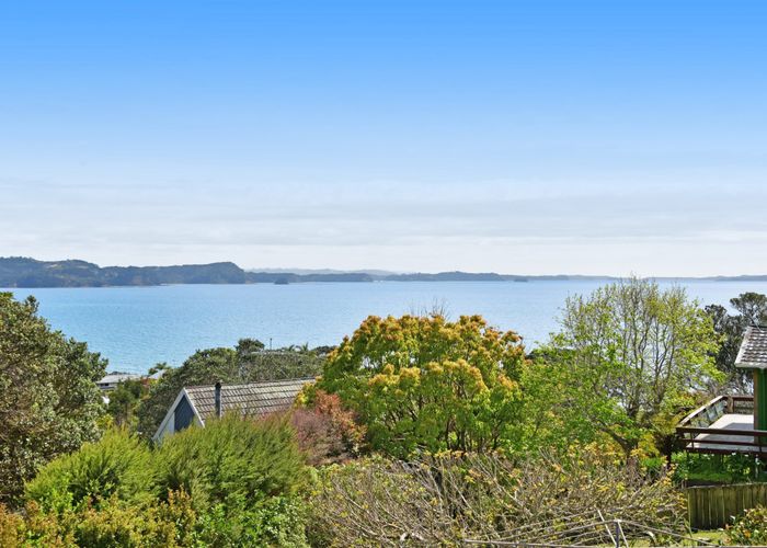  at 10b Vipond Road, Stanmore Bay, Rodney, Auckland