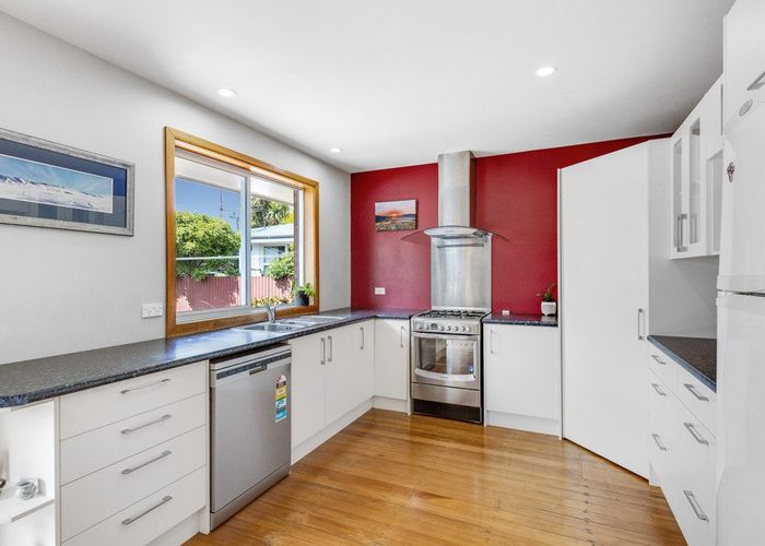  at 28 Craven Street, Sockburn, Christchurch
