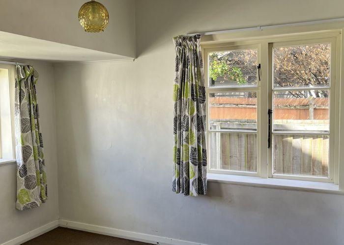  at 8 Kawaka Street, Riccarton, Christchurch City, Canterbury