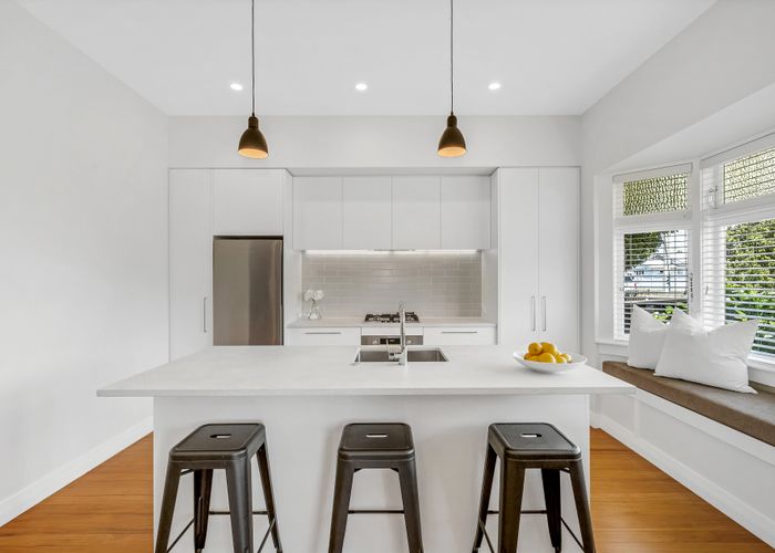  at 21 Moa Road, Point Chevalier, Auckland