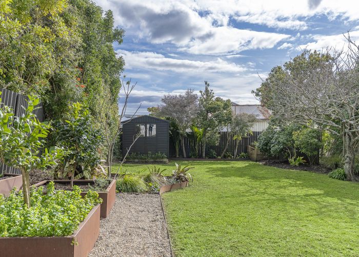  at 2 Kingsland Avenue, Kingsland, Auckland City, Auckland