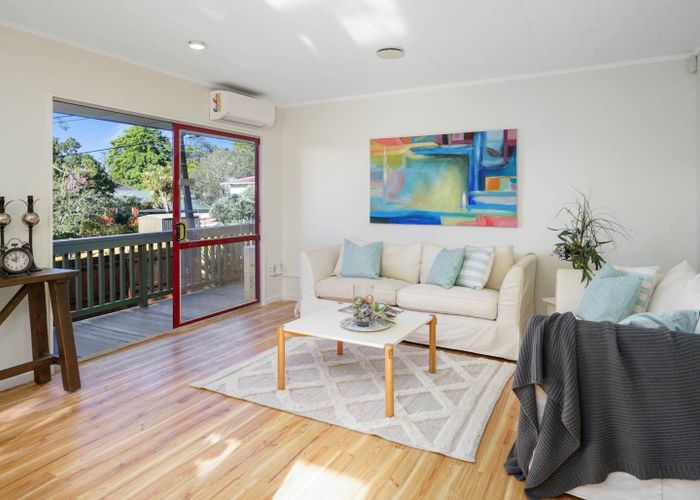  at 2/87 Woodglen Road, Glen Eden, Auckland