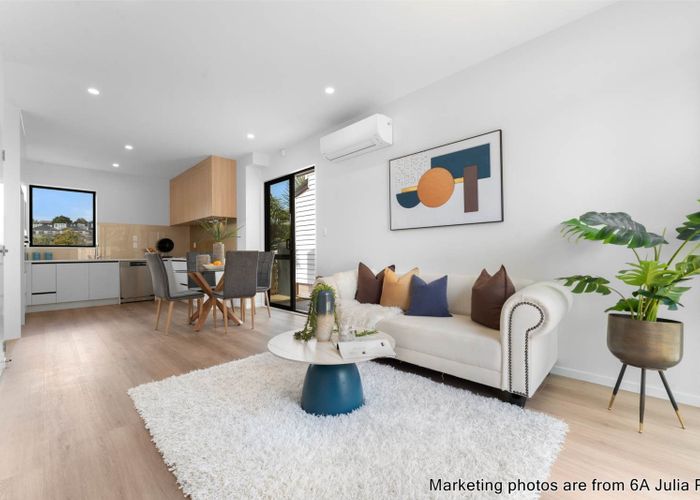  at 6c Julia Place, Totara Vale, North Shore City, Auckland