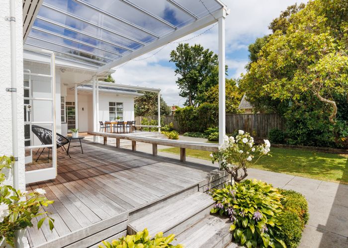  at 215A Victoria Avenue, Hokowhitu, Palmerston North, Manawatu / Whanganui