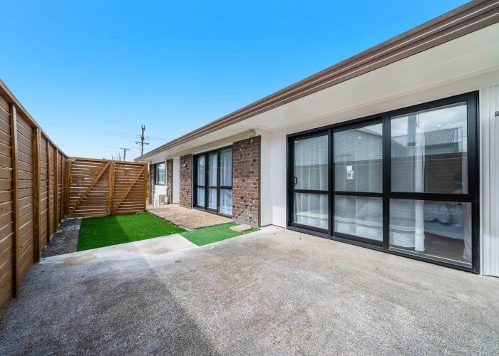  at 1/68 Victoria Road, Papatoetoe, Manukau City, Auckland