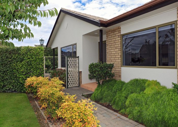  at 15 Beaufort Mews, Taradale, Napier