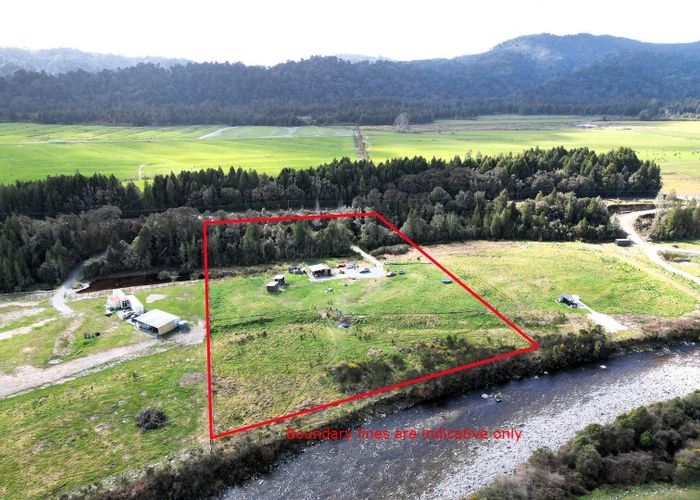  at 896B Old Christchurch Road, Awatuna