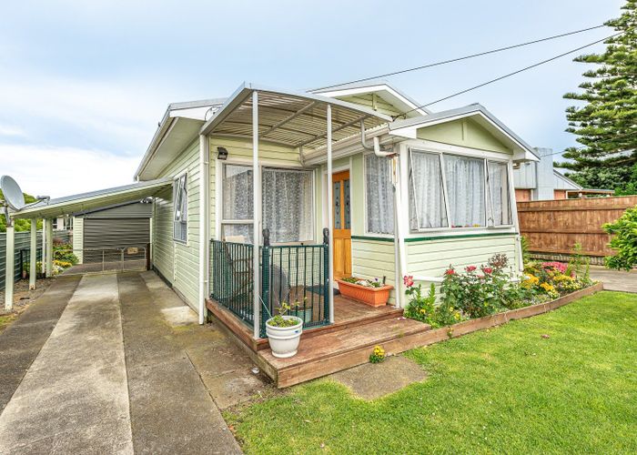  at 143 Cornfoot Street, Castlecliff, Whanganui
