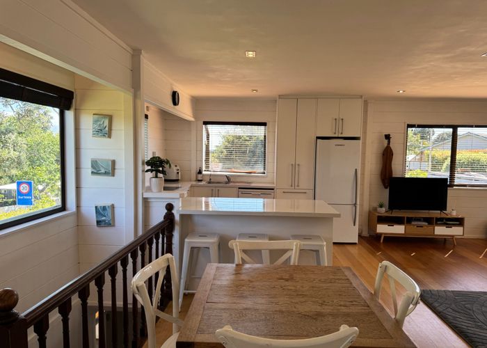  at 18 Alison Rd, Surfdale, Waiheke Island, Auckland