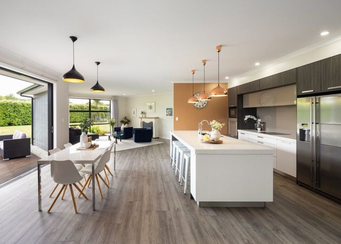  at 10 Flora Lane, Tamahere, Hamilton