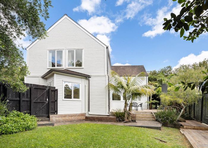  at 2/28 Dudley Road, Mission Bay, Auckland City, Auckland